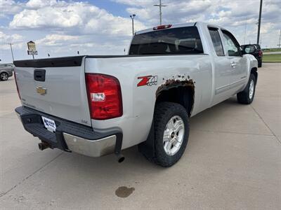 2011 Chevrolet Silverado 1500 LTZ  Ext Cab 4x4 - Photo 6 - Lone Tree, IA 52755