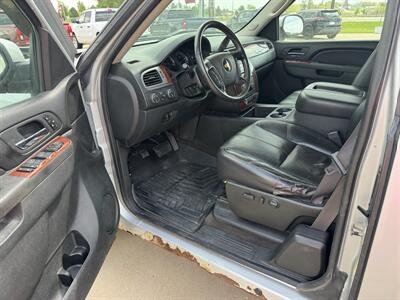 2011 Chevrolet Silverado 1500 LTZ  Ext Cab 4x4 - Photo 9 - Lone Tree, IA 52755