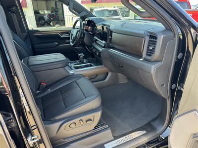 2023 Chevrolet Silverado 1500 High Country  Crew Cab 4x4 - Photo 15 - Lone Tree, IA 52755