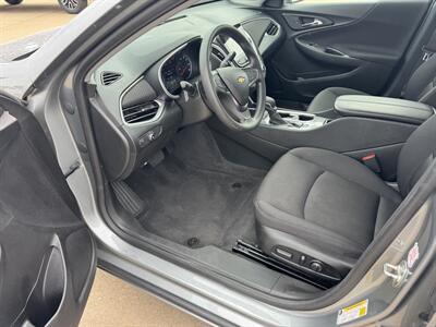 2024 Chevrolet Malibu LT - Photo 12 - Lone Tree, IA 52755