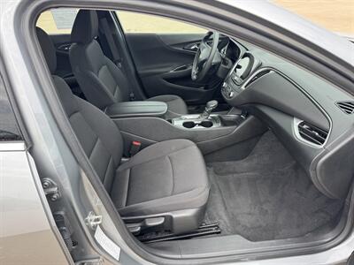 2024 Chevrolet Malibu LT - Photo 18 - Lone Tree, IA 52755