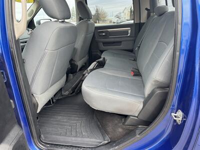 2017 RAM 1500 SLT  Crew Cab 4x4 - Photo 14 - Lone Tree, IA 52755