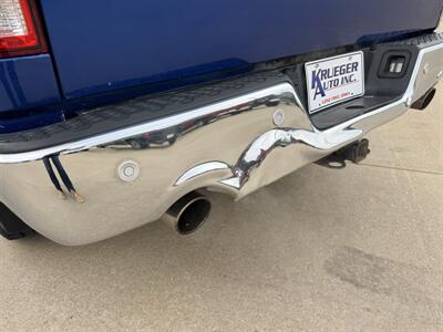 2017 RAM 1500 SLT  Crew Cab 4x4 - Photo 8 - Lone Tree, IA 52755