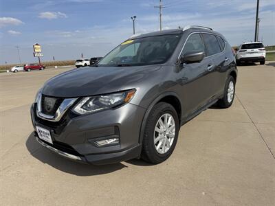 2017 Nissan Rogue SV AWD - Photo 2 - Lone Tree, IA 52755