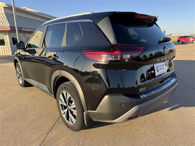 2023 Nissan Rogue SV - Photo 5 - Lone Tree, IA 52755