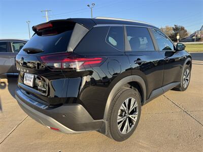 2023 Nissan Rogue SV - Photo 6 - Lone Tree, IA 52755