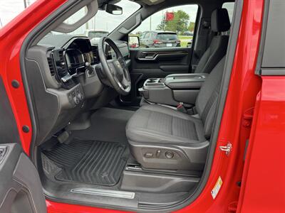 2024 Chevrolet Silverado 1500 LT Crew Cab 4x4 - Photo 10 - Lone Tree, IA 52755