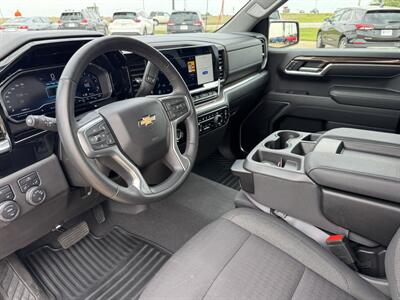 2024 Chevrolet Silverado 1500 LT Crew Cab 4x4 - Photo 7 - Lone Tree, IA 52755