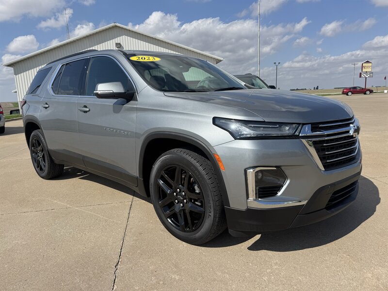 2023 Chevrolet Traverse LT  AWD - Photo 1 - Lone Tree, IA 52755