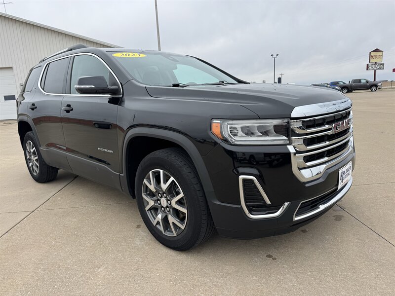 2023 GMC Acadia SLE  AWD - Photo 1 - Lone Tree, IA 52755