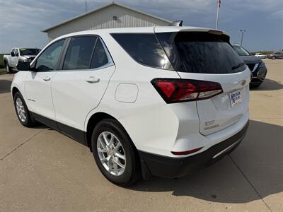 2022 Chevrolet Equinox LT   - Photo 5 - Lone Tree, IA 52755