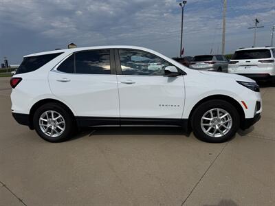 2022 Chevrolet Equinox LT   - Photo 4 - Lone Tree, IA 52755