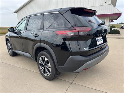 2023 Nissan Rogue SV   - Photo 6 - Lone Tree, IA 52755
