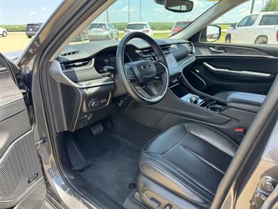 2022 Jeep Grand Cherokee L Limited  4x4 - Photo 8 - Lone Tree, IA 52755