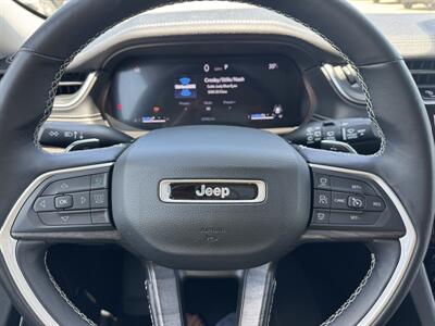 2022 Jeep Grand Cherokee L Limited  4x4 - Photo 13 - Lone Tree, IA 52755