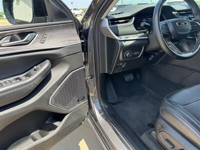 2022 Jeep Grand Cherokee L Limited  4x4 - Photo 7 - Lone Tree, IA 52755