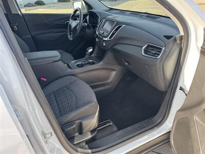 2024 Chevrolet Equinox LT - Photo 13 - Lone Tree, IA 52755