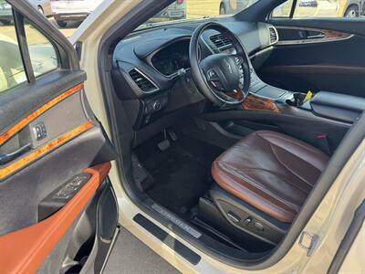 2018 Lincoln MKX Reserve  AWD - Photo 9 - Lone Tree, IA 52755