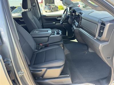 2024 Chevrolet Silverado 1500 LT  Crew Cab 4x4 - Photo 17 - Lone Tree, IA 52755