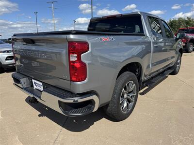 2024 Chevrolet Silverado 1500 LT  Crew Cab 4x4 - Photo 6 - Lone Tree, IA 52755