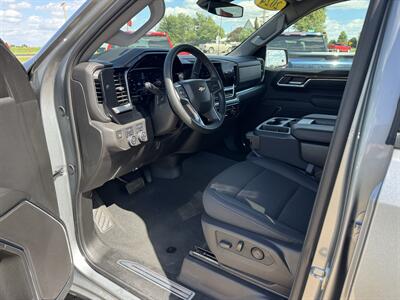 2024 Chevrolet Silverado 1500 LT  Crew Cab 4x4 - Photo 7 - Lone Tree, IA 52755