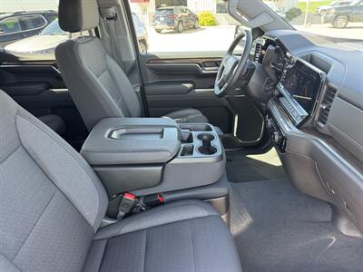 2024 Chevrolet Silverado 1500 LT  Crew Cab 4x4 - Photo 18 - Lone Tree, IA 52755