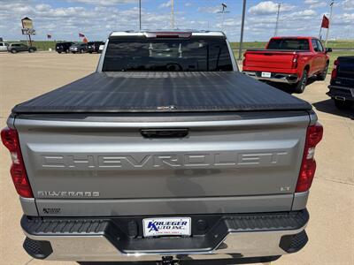2024 Chevrolet Silverado 1500 LT  Crew Cab 4x4 - Photo 20 - Lone Tree, IA 52755