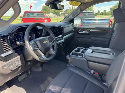 2024 Chevrolet Silverado 1500 LT  Crew Cab 4x4 - Photo 10 - Lone Tree, IA 52755