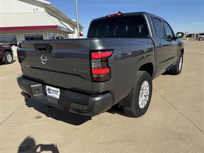 2023 Nissan Frontier SV  Crew Cab 4x4 - Photo 6 - Lone Tree, IA 52755