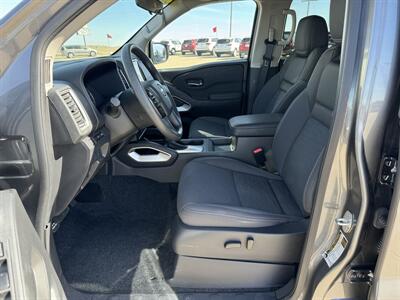 2023 Nissan Frontier SV  Crew Cab 4x4 - Photo 8 - Lone Tree, IA 52755