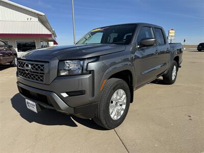 2023 Nissan Frontier SV  Crew Cab 4x4 - Photo 2 - Lone Tree, IA 52755