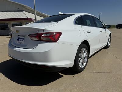 2021 Chevrolet Malibu LT   - Photo 6 - Lone Tree, IA 52755