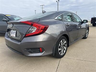 2017 Honda Civic EX   - Photo 6 - Lone Tree, IA 52755