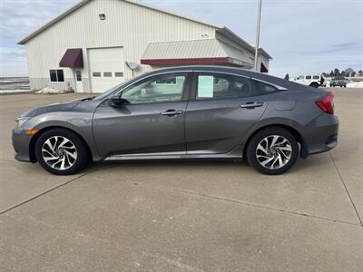 2017 Honda Civic EX   - Photo 4 - Lone Tree, IA 52755