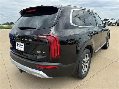 2021 Kia Telluride EX  AWD - Photo 3 - Lone Tree, IA 52755