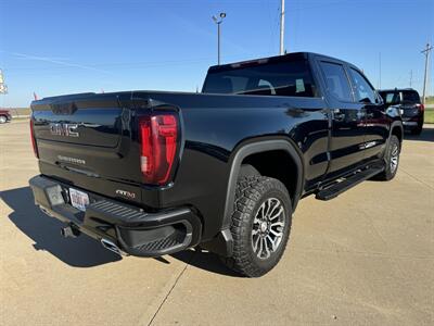 2022 GMC Sierra 1500 AT4  Crew Cab 4x4 - Photo 7 - Lone Tree, IA 52755