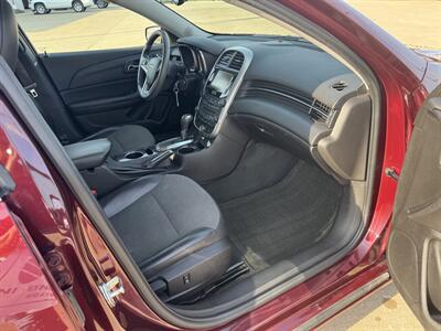 2016 Chevrolet Malibu LT   - Photo 17 - Lone Tree, IA 52755