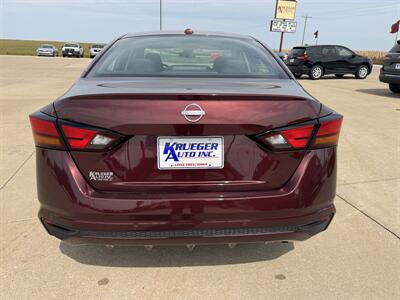 2024 Nissan Altima 2.5 SV   - Photo 16 - Lone Tree, IA 52755