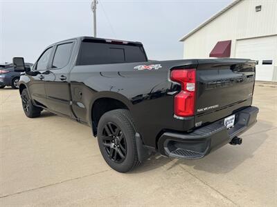 2024 Chevrolet Silverado 1500 RST Crew 4x4  Crew Cab 4x4 - Photo 4 - Lone Tree, IA 52755