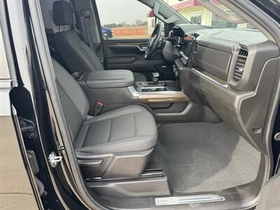 2024 Chevrolet Silverado 1500 RST Crew 4x4  Crew Cab 4x4 - Photo 15 - Lone Tree, IA 52755