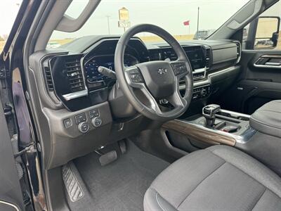 2024 Chevrolet Silverado 1500 RST Crew 4x4  Crew Cab 4x4 - Photo 9 - Lone Tree, IA 52755