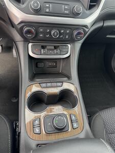 2022 GMC Acadia SLE  AWD - Photo 12 - Lone Tree, IA 52755