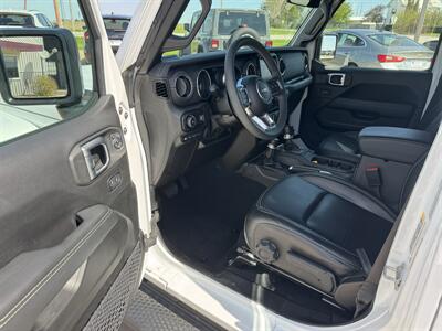 2023 Jeep Wrangler Sahara 4xe  4x4 - Photo 8 - Lone Tree, IA 52755