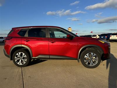 2023 Nissan Rogue SV  AWD - Photo 3 - Lone Tree, IA 52755