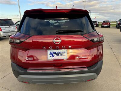 2023 Nissan Rogue SV  AWD - Photo 18 - Lone Tree, IA 52755