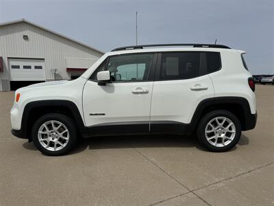 2019 Jeep Renegade Latitude  4x4 - Photo 3 - Lone Tree, IA 52755