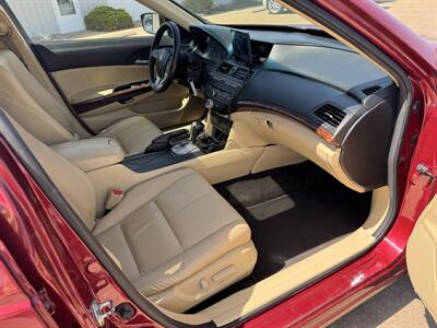 2011 Honda Accord Crosstour EX-L  AWD - Photo 16 - Lone Tree, IA 52755