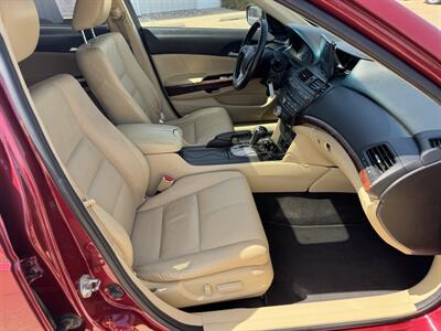 2011 Honda Accord Crosstour EX-L  AWD - Photo 13 - Lone Tree, IA 52755