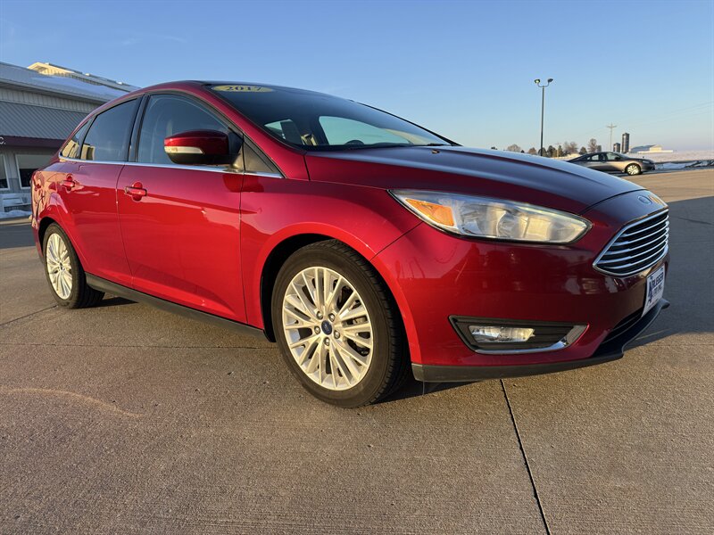 2017 Ford Focus Titanium   - Photo 1 - Lone Tree, IA 52755