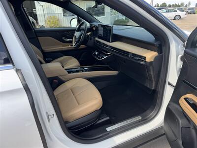 2023 Lincoln Corsair Reserve  AWD - Photo 19 - Lone Tree, IA 52755